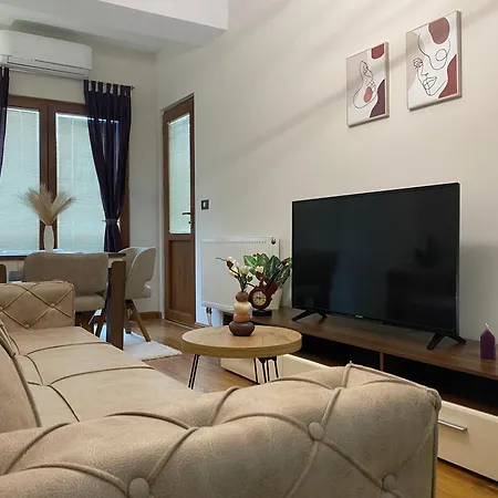 Luxury In With Parking Skopje